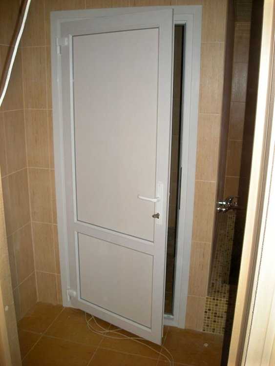 Пластиковые двери в ванную: плюсы и минусы дверей из пвх в ванную комнату, выбор пластмассовых дверей