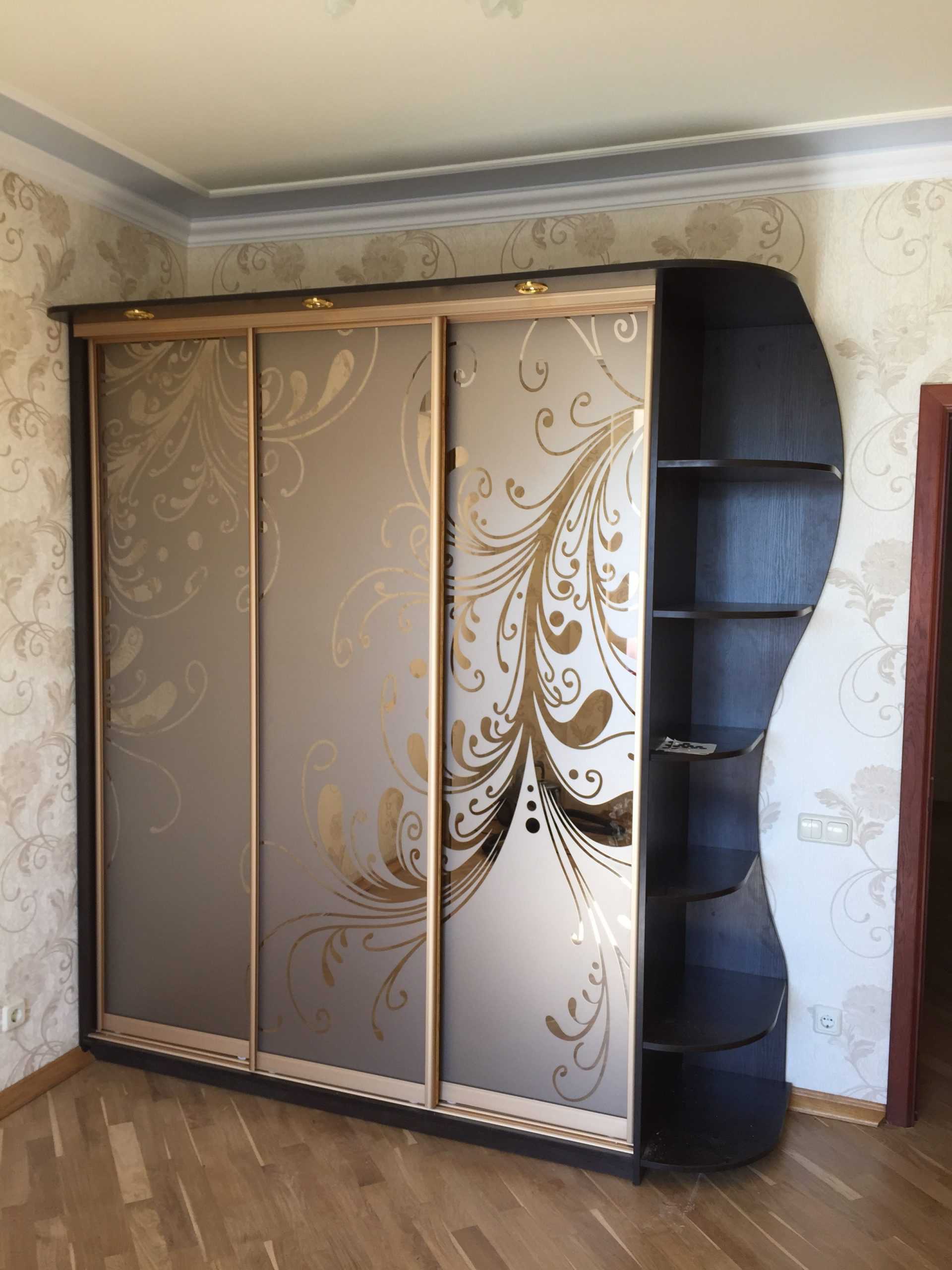 Гостиная со шкафом -120 фото лучших моделей. примеры современного ...