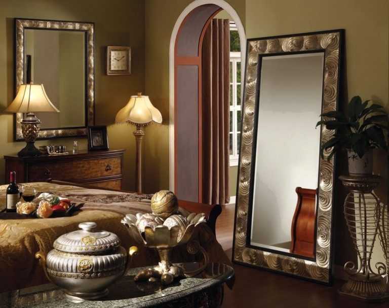 Напольное зеркало в раме: 8 видов, способных украсить любой интерьер